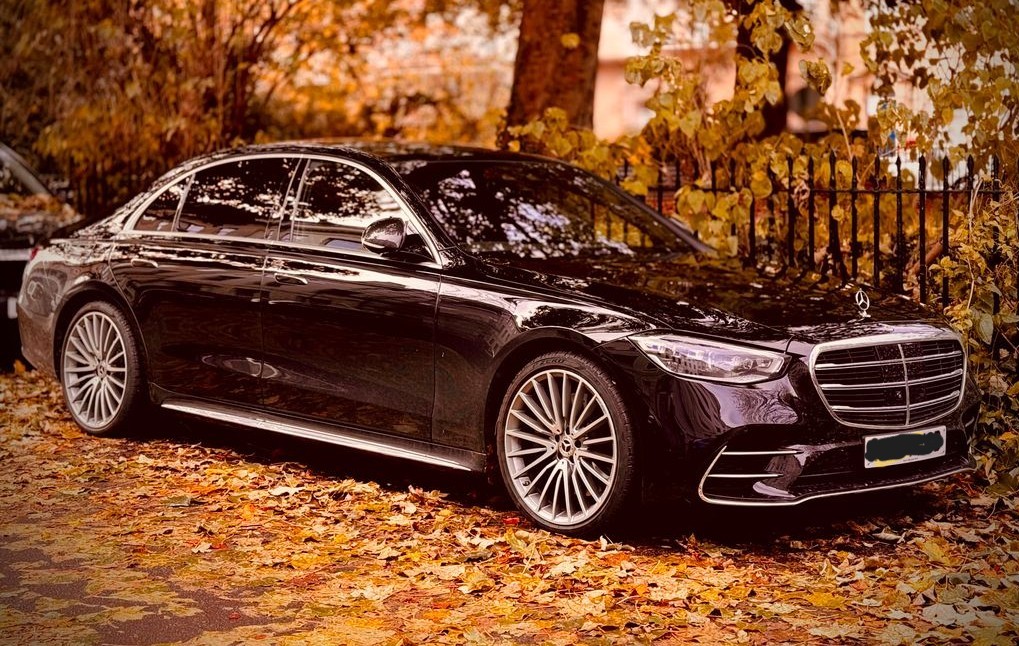 luxury car hire in Liverpool