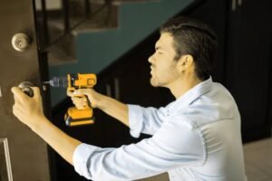 locksmith in Marina