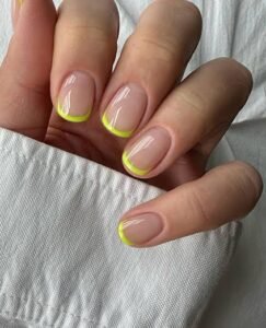 Russian manicure in Abu Dhabi